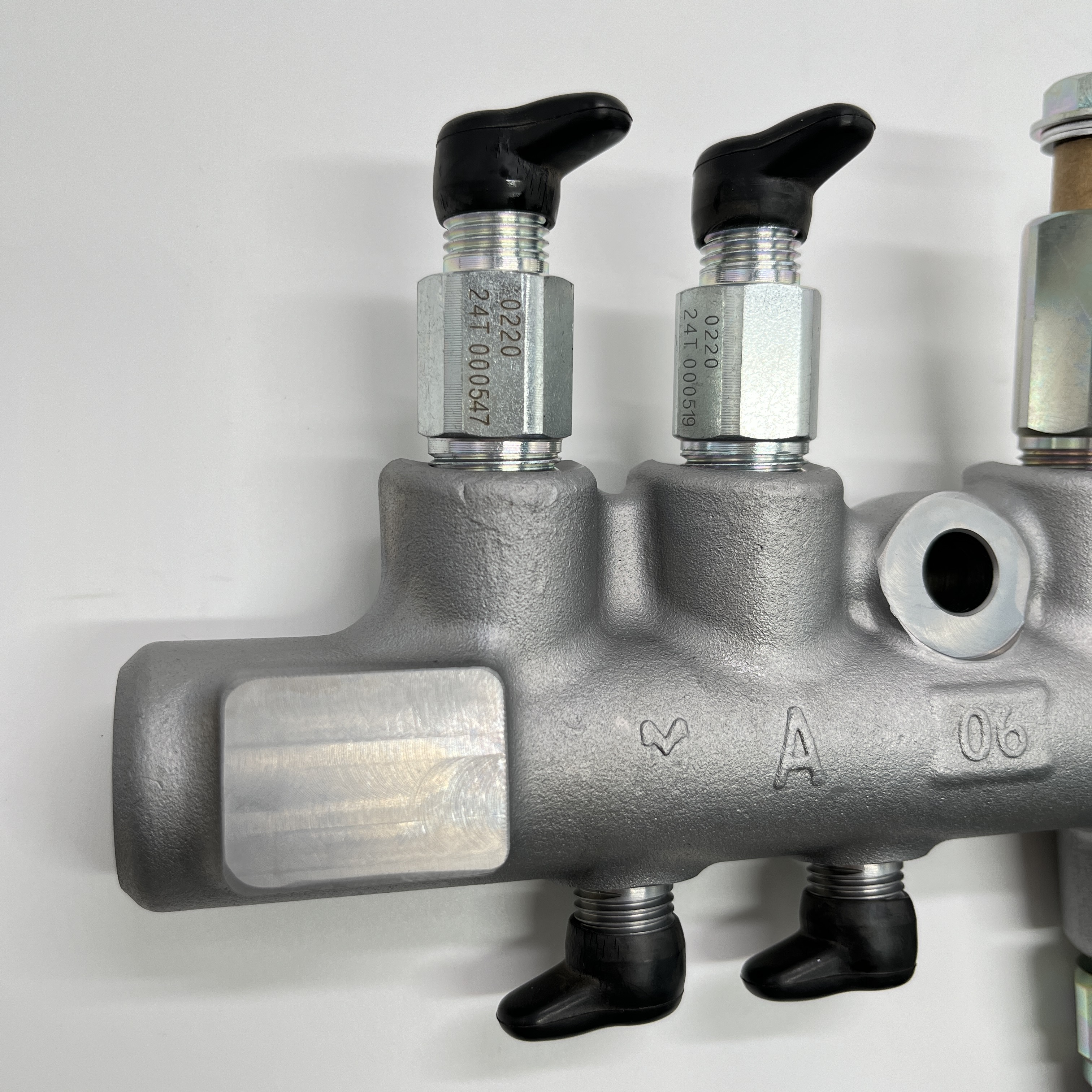 095440-0372 (10) 095440-0372 (