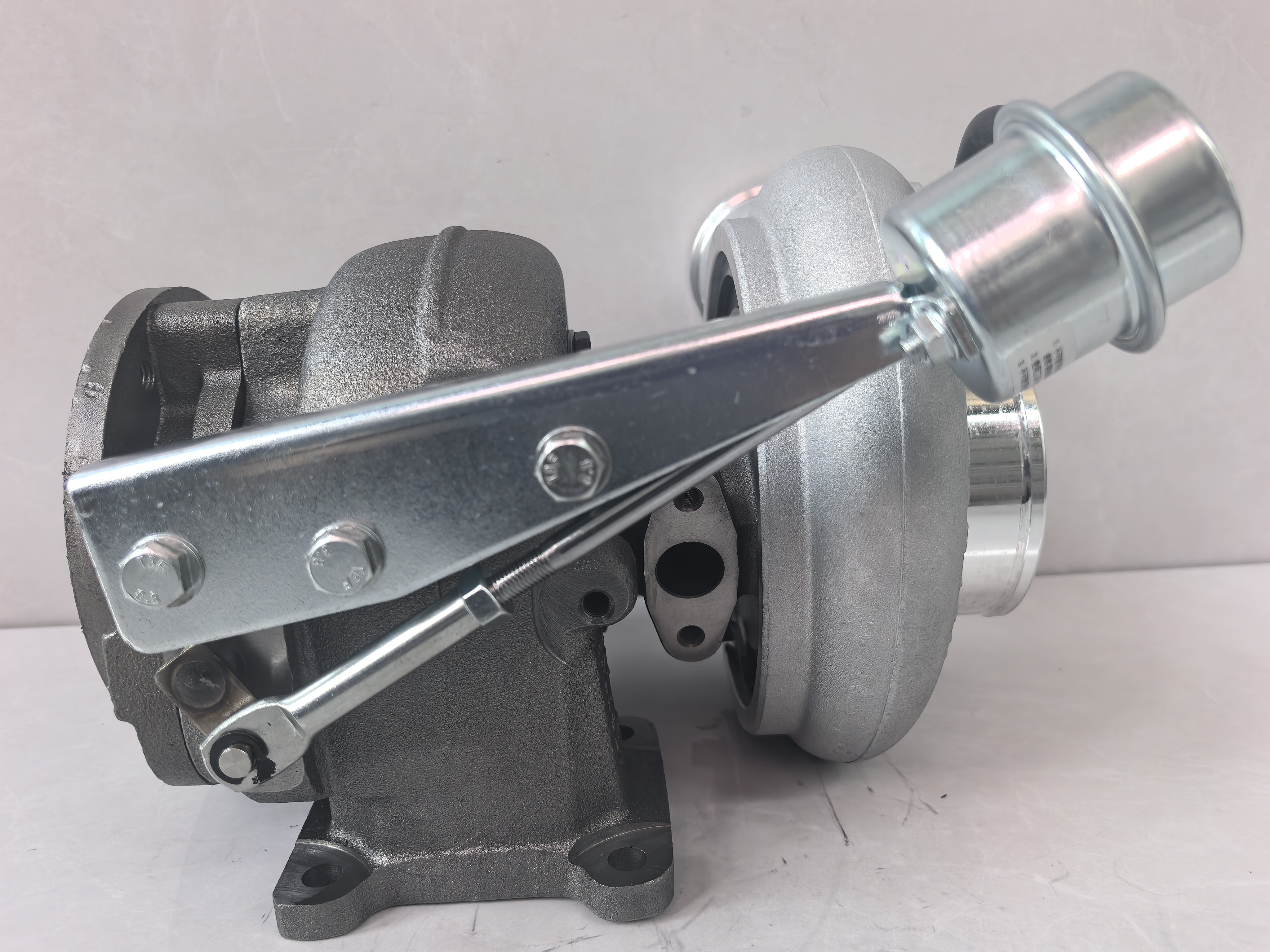 Турбокомпрессоры 2839652 612600118895