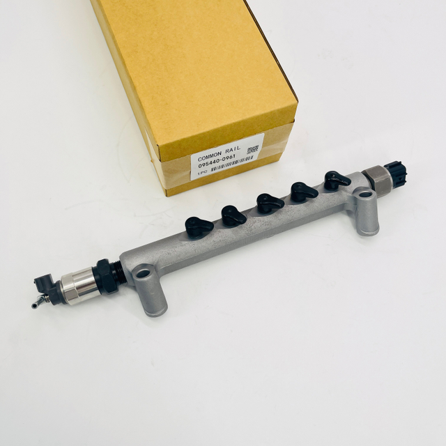 Труба Common Rail 095440-0961 23810-30110