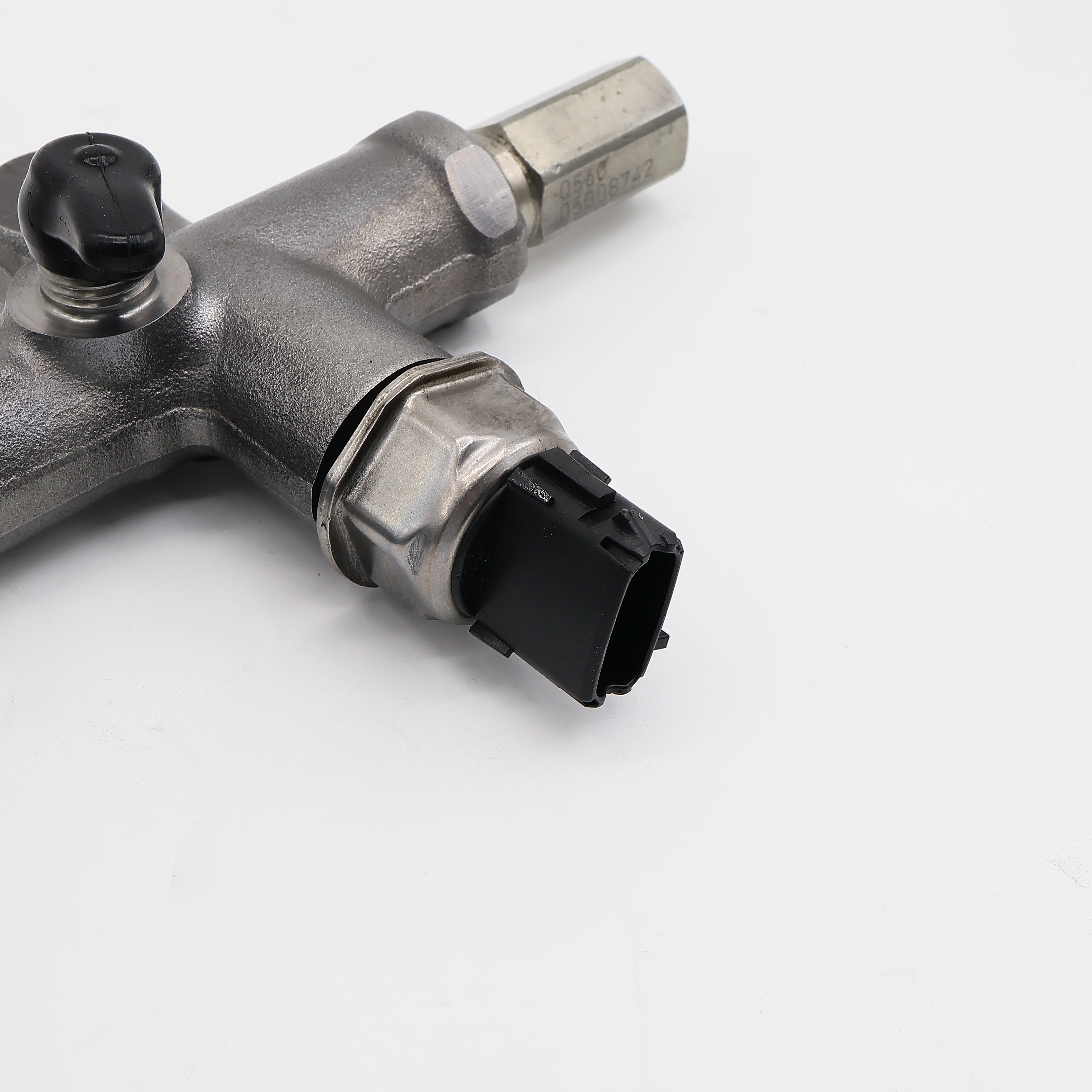 Труба Common Rail 095600-6451