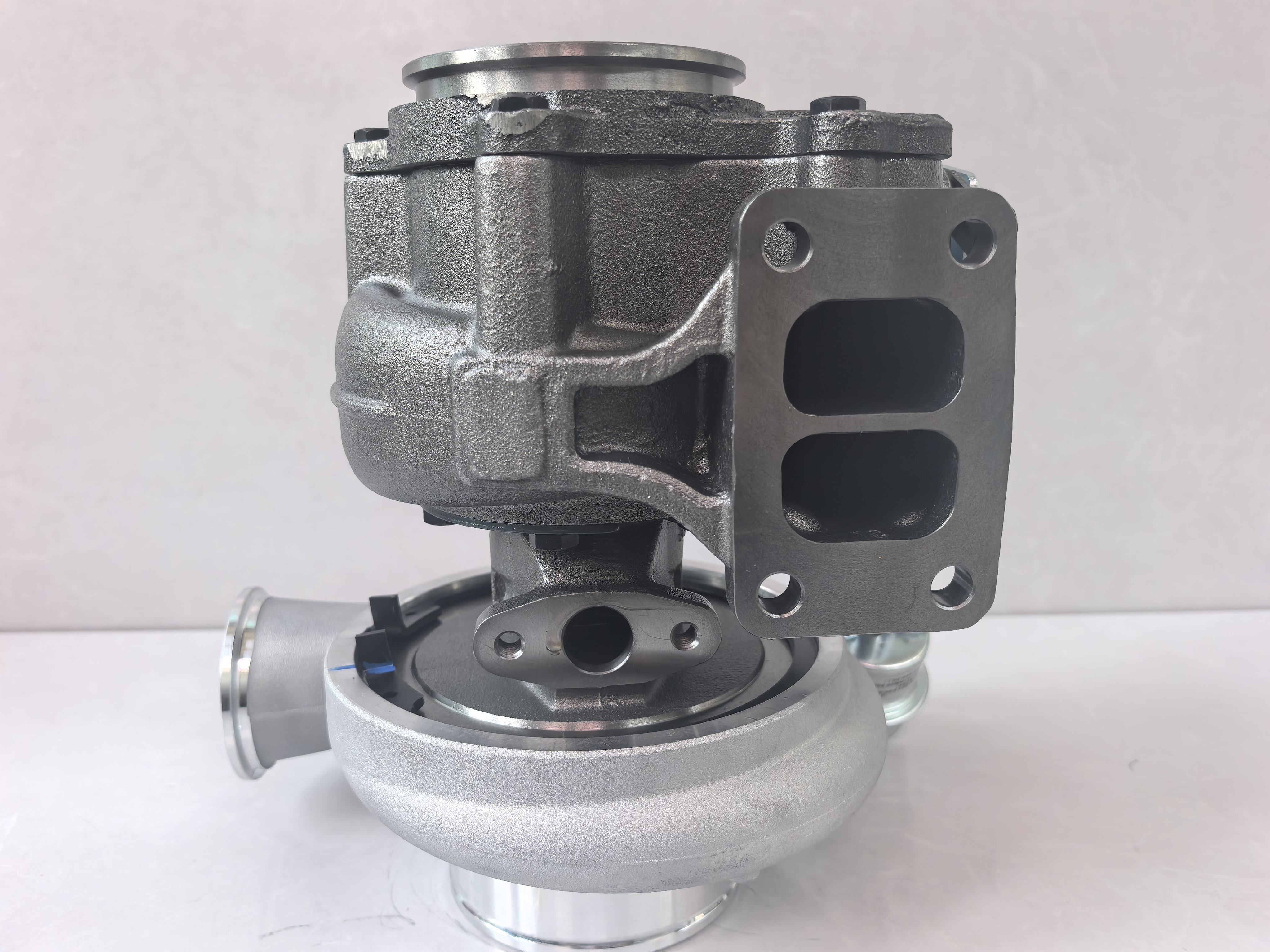 Турбокомпрессоры 2839192 4039742