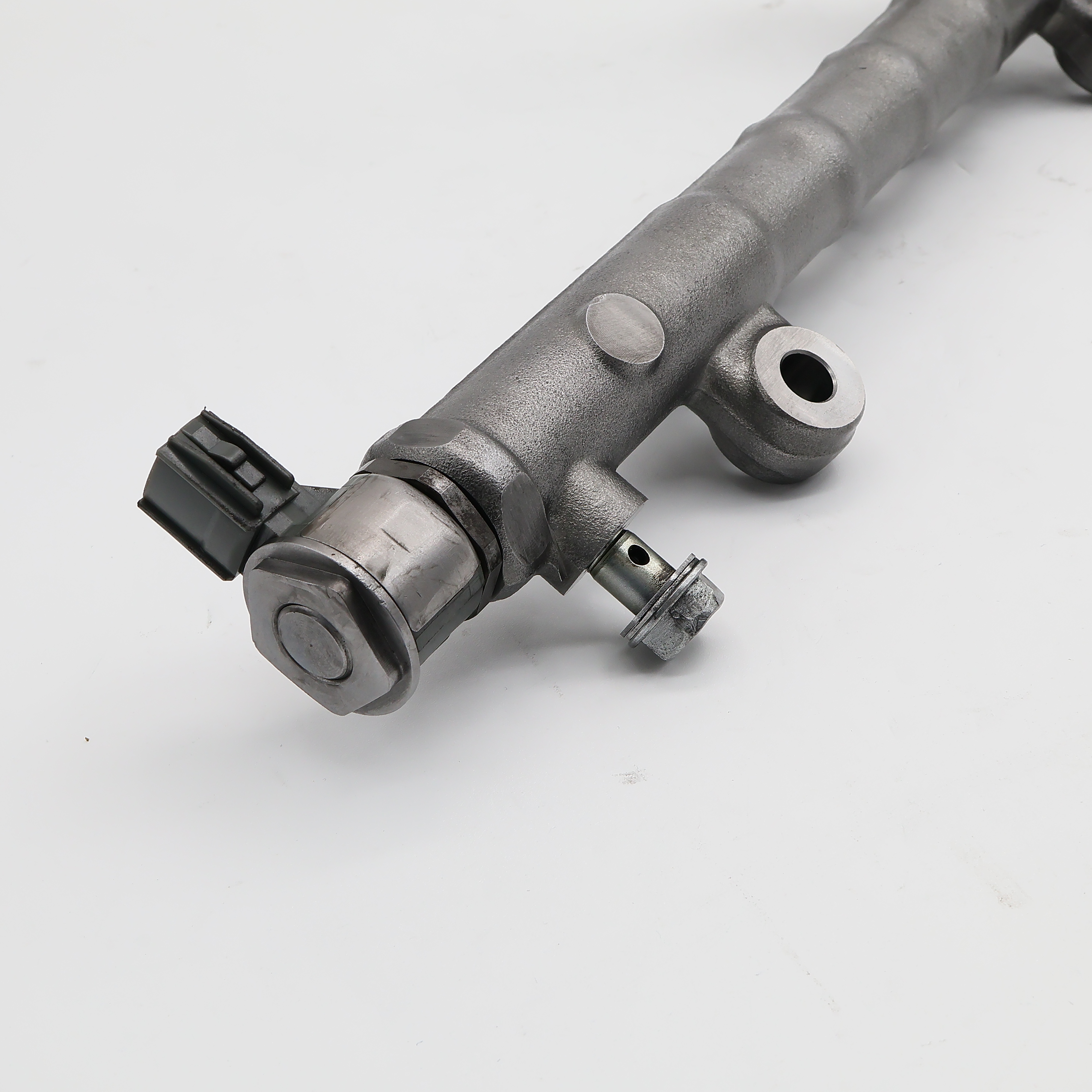 Труба Common Rail 095600-6451